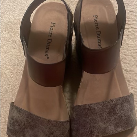 Sandals - Picture 2 of 3